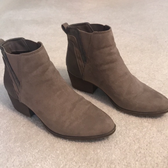 Booties - Picture 4 of 4